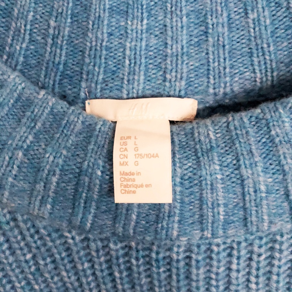 H&M Sweater - Picture 3 of 3